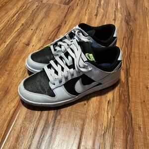 Nike Dunk Grey Panda Volt